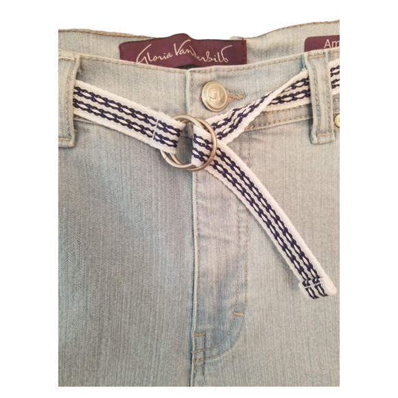 Gloria Vanderbilt Amanda Capri Women's Shorts Light Blue Size 8, Inseam 18 in - Picture 3 of 9